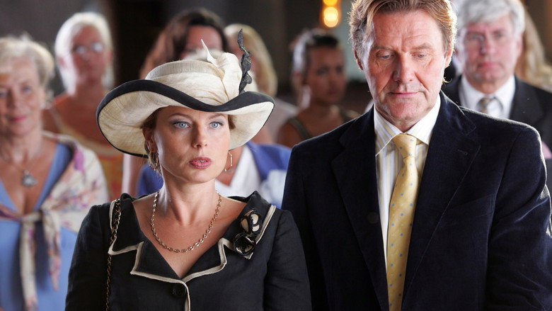 Heartbreak Hotel still 6