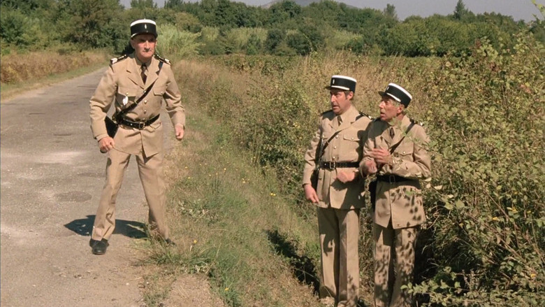 The Gendarme and the Creatures from Outer Space still 5