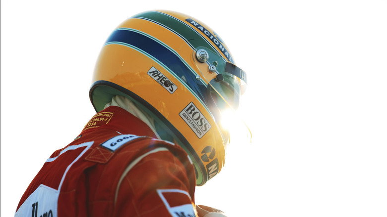 Senna still 8