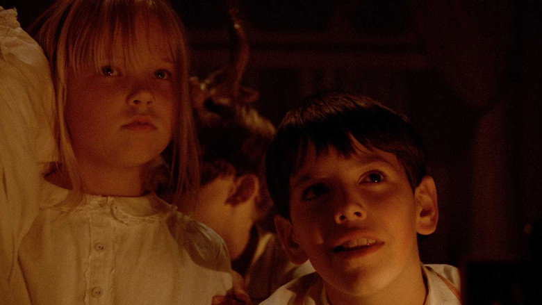 Fanny and Alexander still 8