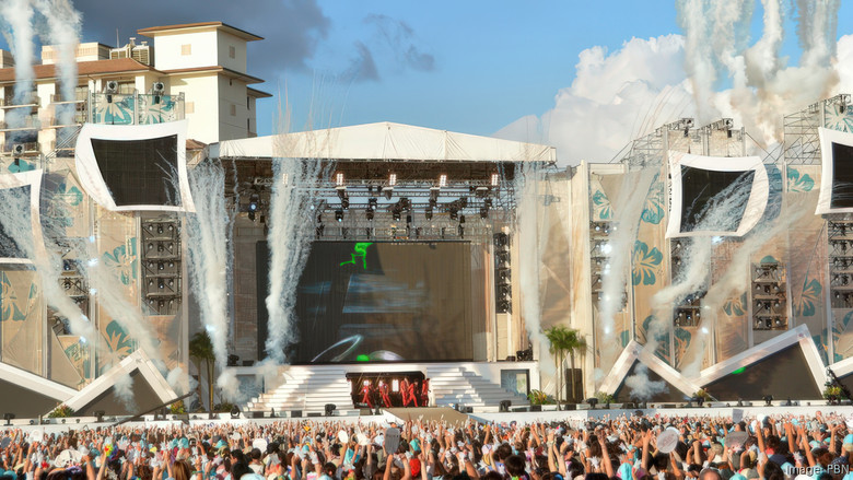 ARASHI BLAST in Hawaii still 1