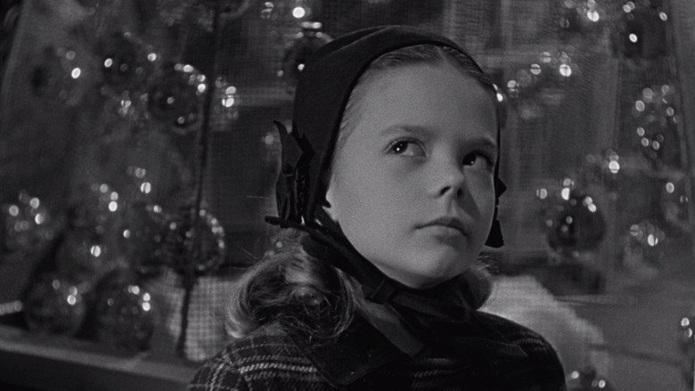 Miracle on 34th Street still 8