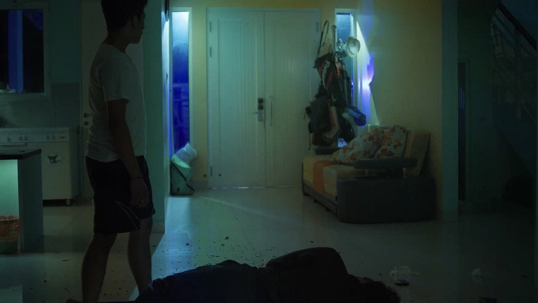 Main Hakim Sendiri still 5